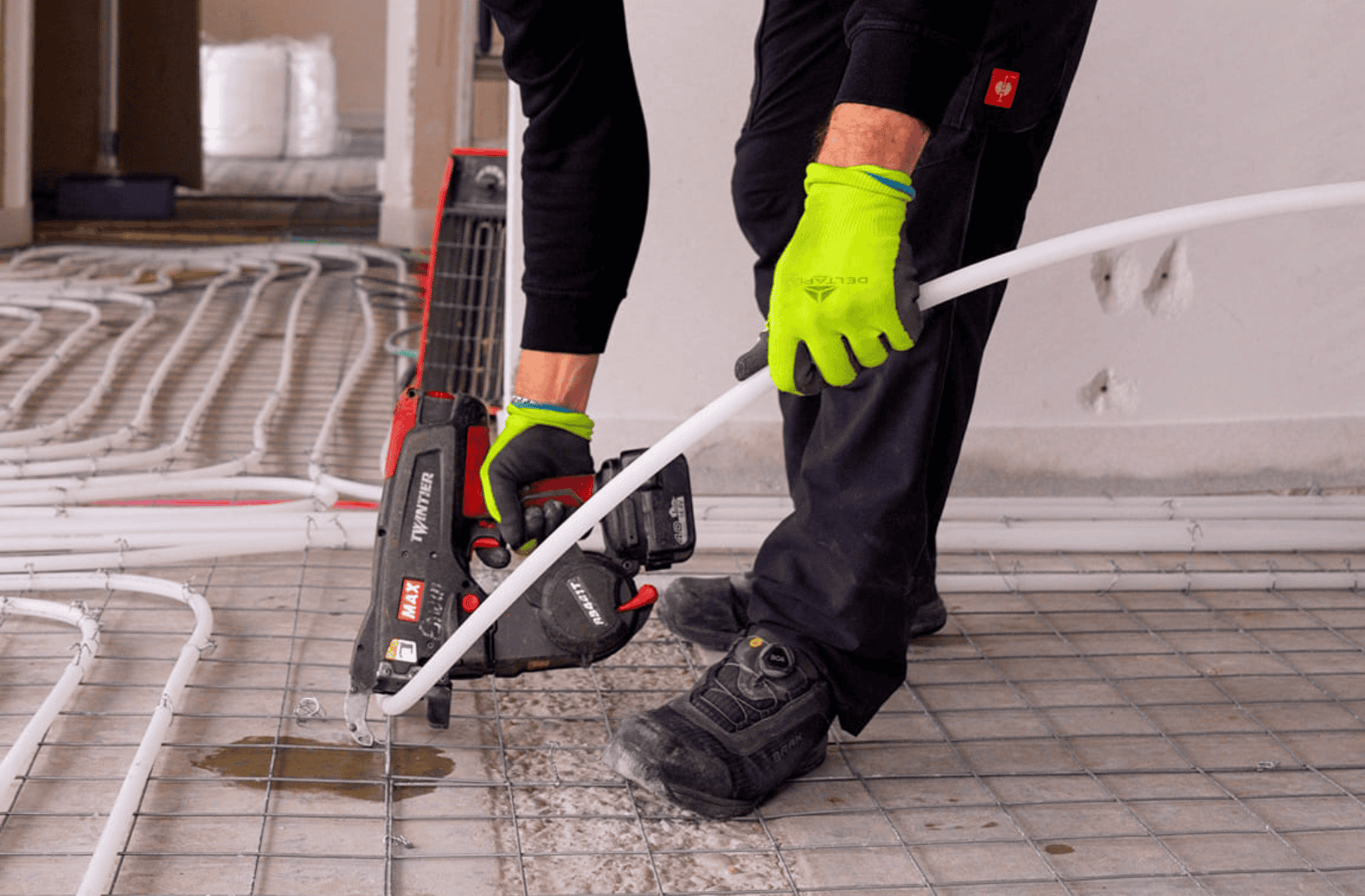 vloerverwarming-monteur-1600x1050-1